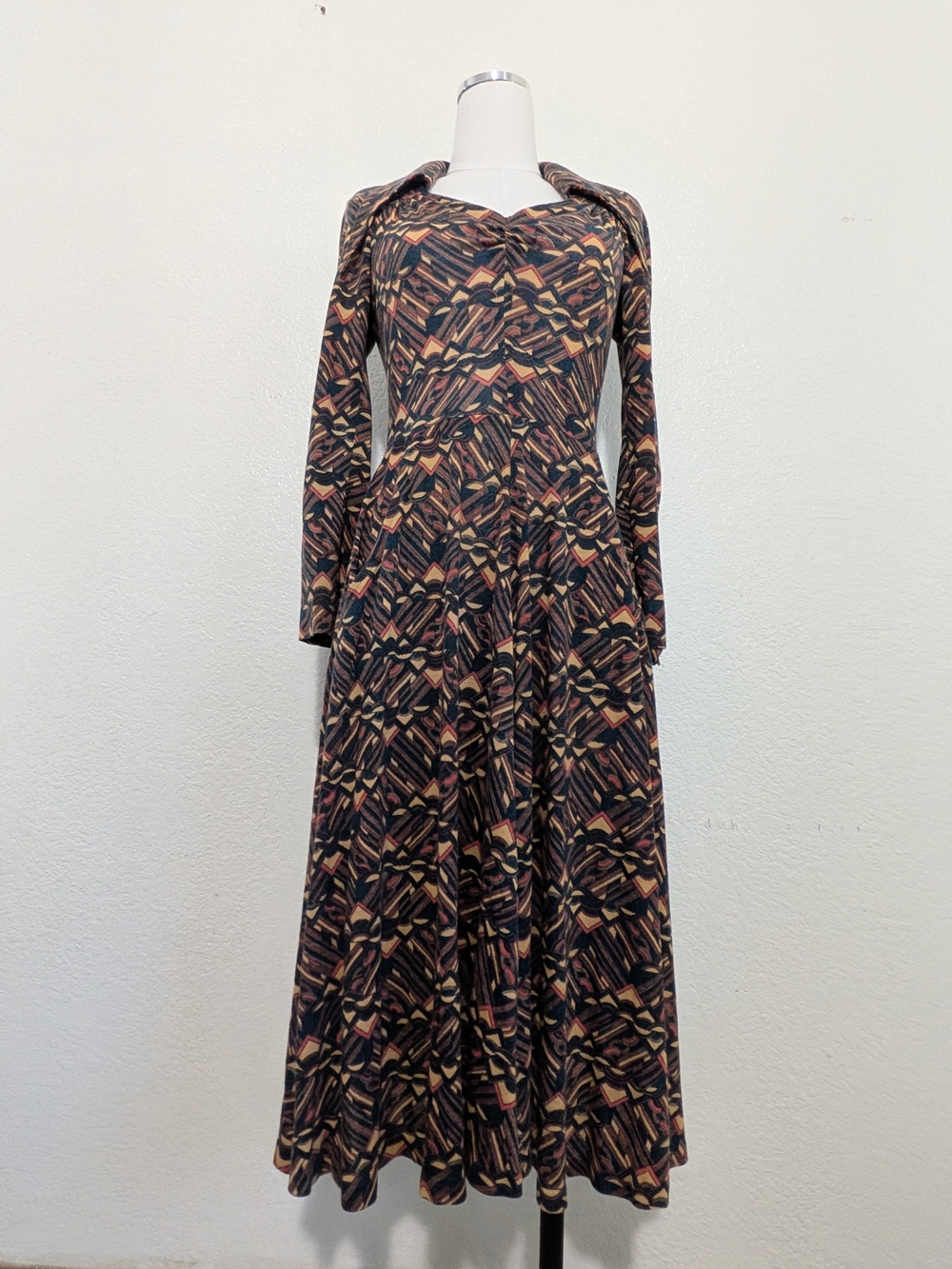Vintage Lee Bender at BUS STOP 1970s Black Geometric Art Deco Print  Dress Sz 12